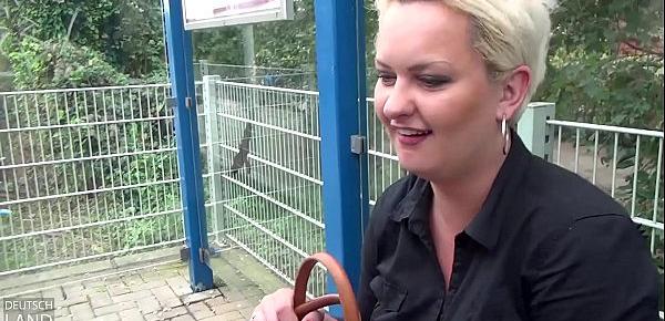 Cathy, eine Milf die vernachlässigt keine Chance aus läßt ... & pee